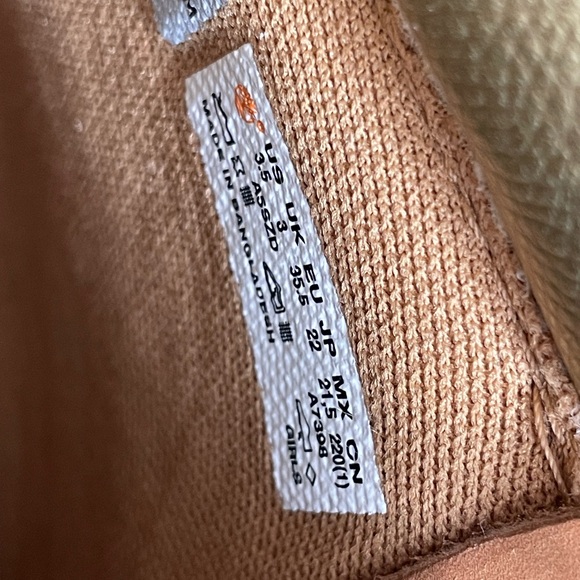 Timberland Kids Premiun 6” Lace Up Waterproof Boots (EUC), Size 3.5 Big Kids - Picture 11 of 12